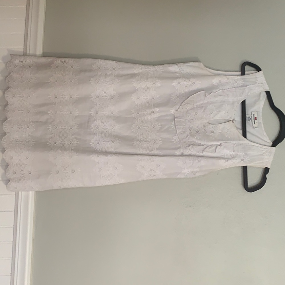 White Vineyard Vines lined eyelet dress